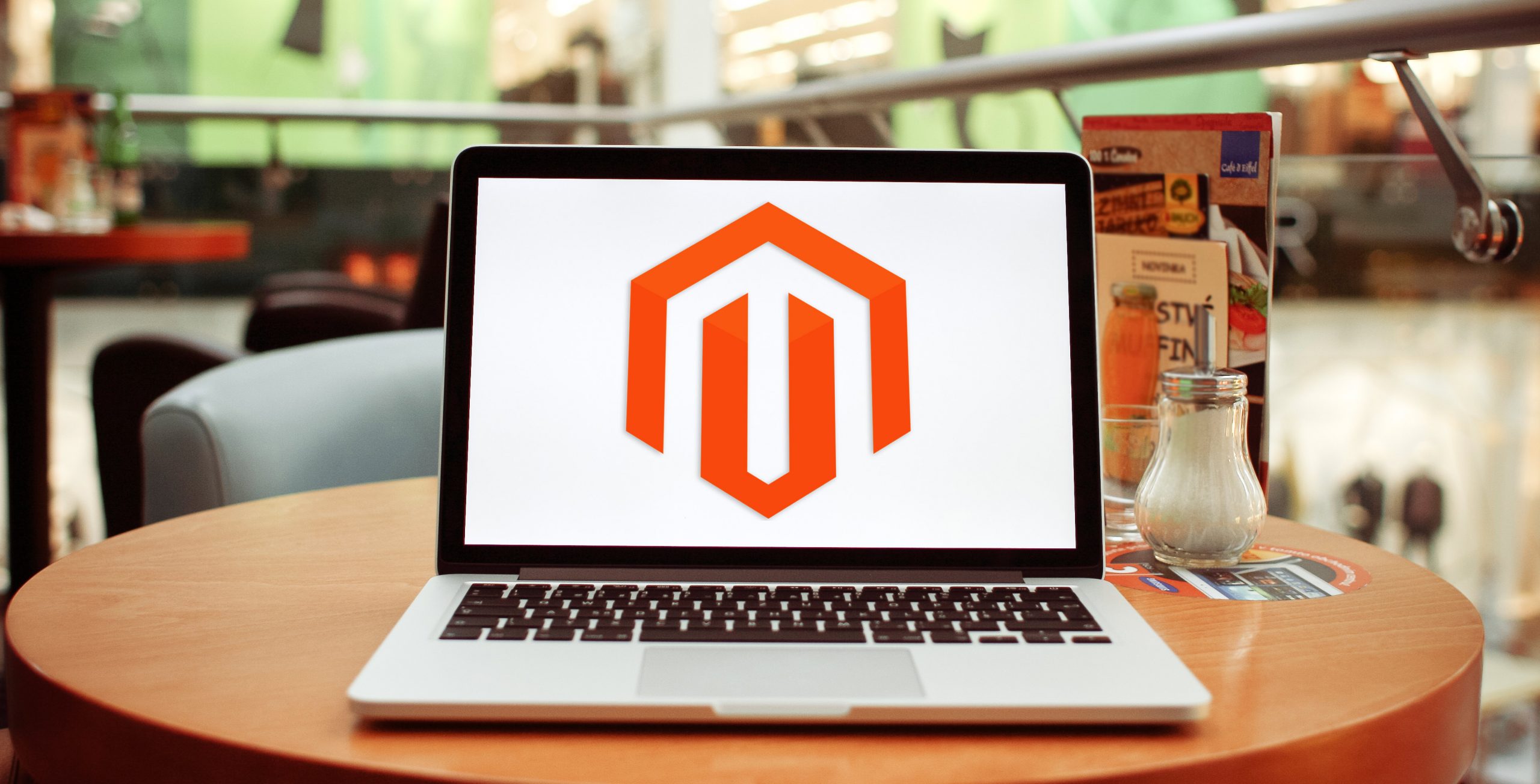 Advantages and Disadvantages of Building a Website in Magento